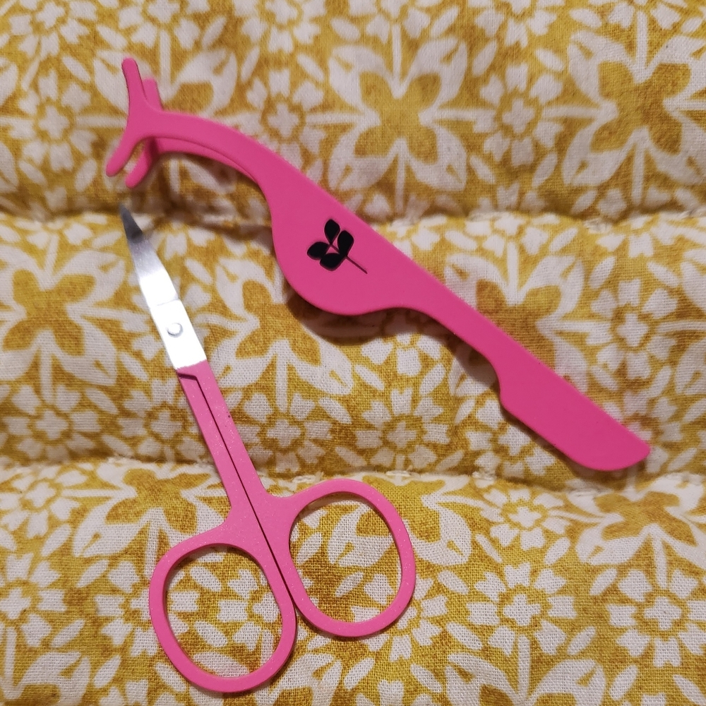 Red Aspen Eyelash Applicator and Trimming Scissors ✂️